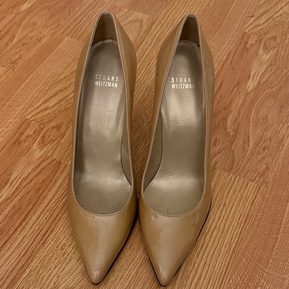 Stuart Weitzman Beige Patent Leather Heels
